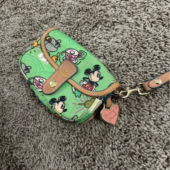Dooney & Bourke Disney Green Sketch Wristlet - Picture 6 of 7